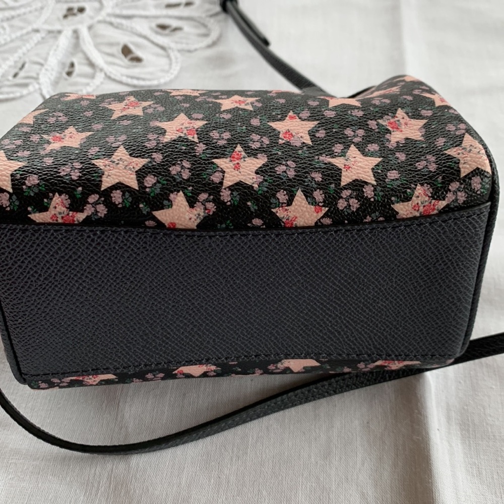 BNWOT Coach Mini Purse - Picture 3 of 7